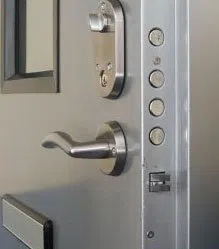 Universal Locksmith Store Everett, MA 617-580-9102 - 13-High-Security-locks